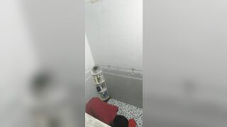 Quay lén cô gái đi đắi ko khóa cửa và cái kết
