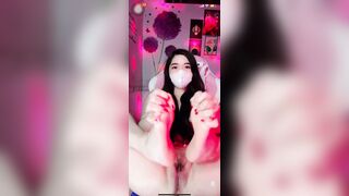 Siêu phẩm em múp khoe hàng trên app