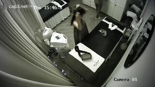 Hack Cam Ghi Lại Tại Một Tiệm Spa