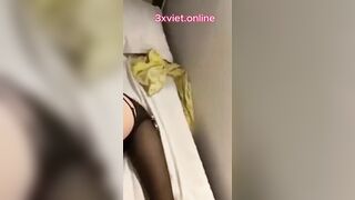 Con bạn Cứ ở nhà Mặc Bikini Sexy làm nứng cặc nên hnay đè ra chịch