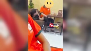 Thanh niên đẩy xe bò " bóp vú ngay quán cf . Học sinh  sụt cặt trong lớp