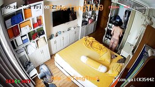 Quay lén, Cháu gái thay đồ lén móc lồn bắn trước ở phòng