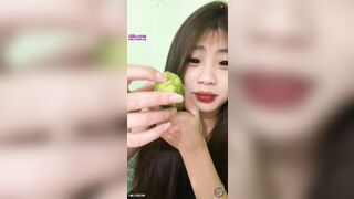 Seri thủ dâm idol Ngọc Nhi 2k khoe dưa leo thủ dâm