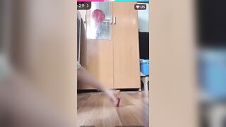 Em gái live Tiktok trả kèo p3