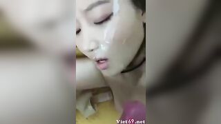 Em đang nứng mà anh bắn tinh rồi.