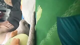 Đụ em ghệ trước khi mẹ em về