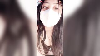 Em hàng Thái đít to