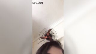 Shock, Lén Móc lồn khoe Vú gửi trai Cạnh con bạn thân xem điện thoại