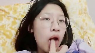 Em loli mình dây mặt học sinh thân hình phụ huynh