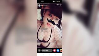 Tiếp tục gạ bóp dú