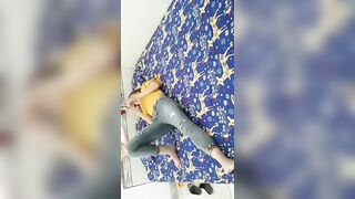 Quay lén vợ chồng công nhân địt nhau trog nhà trọ P1
