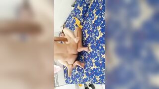 Quay lén vợ chồng công nhân địt nhau trog nhà trọ P3