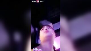 E chuppy Vào Bar quẩy nứng lồn Móc bắn nước trg Wc bị phát hiện