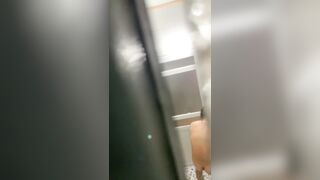 Chị mb tắm nom dâm đãng quá