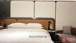 Lộ clip em sinh viên đi khách sạn