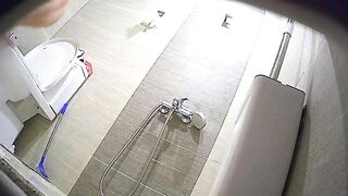 Quay Lén Nhìn Em Tắm Tự Nhiên Tháy Nứng Quá Phần 19