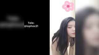 Em xinh khoa quần lót đáng yêu