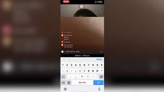 thanh niên show vú ny trên ome