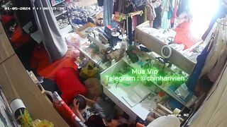 Hack Camera Mút Lồn Rồi Chịch Máy Bay Dâm Tại Cửa Hàng Quần Áo