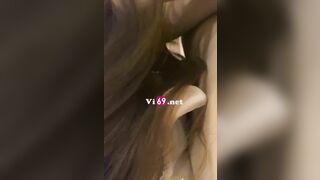 Con chị gái bạn thân làm đĩ vú to lồn ngon bú mút con dâm đãng