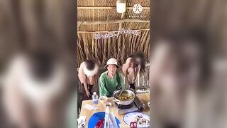Độc lạ, Cafe chòi Ông cụ bị 2 e Méng Khỏa thân móc lồn djt nhau