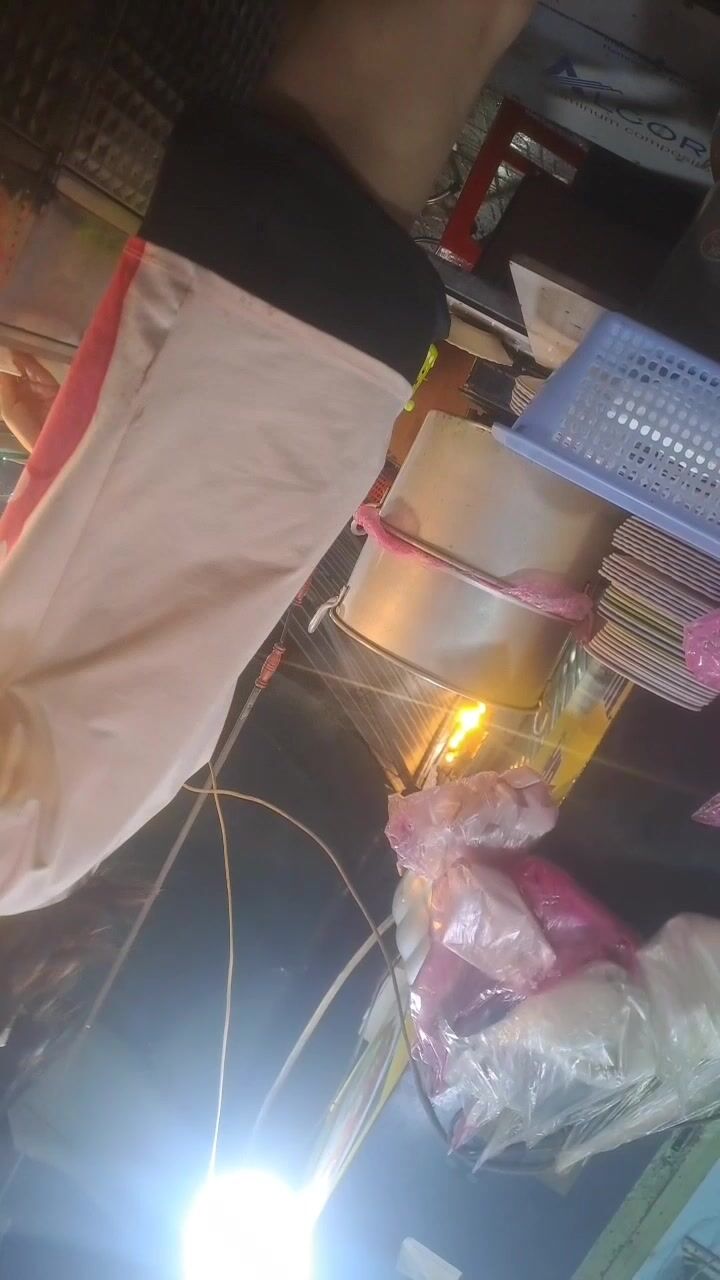 [ 32 ] | Siêu phẩm quay lén dưới váy chị bán cơm tấm | #2