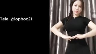 Máy rung khi địt nhau mới làm em sướng
