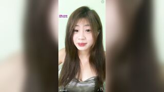 Ngọc Nhi 2k lắng nghe lời ngọt ngào của em ấy (clip này không show)
