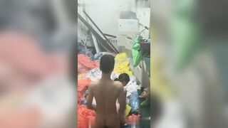Clip Sex Học Sinh Địt Nhau Trong Phòng Dụng Cụ Bị Phát Hiện