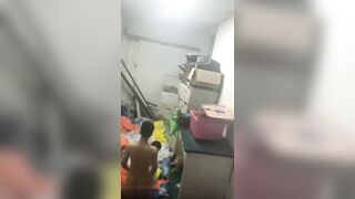Clip Sex Học Sinh Địt Nhau Trong Phòng Dụng Cụ Bị Phát Hiện