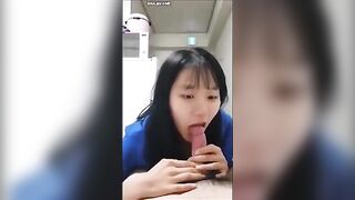 Em nữ sinh ngây thơ thích uống tinh trùng