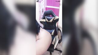 Bbw show tits Indo