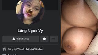 Lăng Ngọc Vy 2ka7  Có Cặp Vú Siêu Cháy