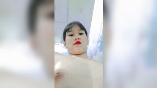 Teen mới lớn show hàng