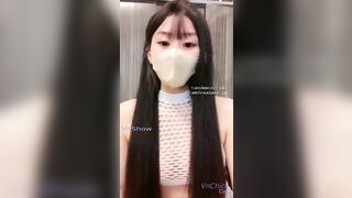 88.85Em gái xinh đẹp tâm sự với fan cùng chiếc bím hồng hào se khít cực ngon