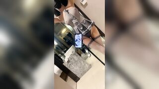 Em gái dáng cực ngon live stream chịch