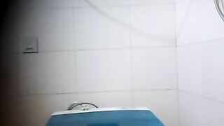 Quay lén em hàng xóm vú ngon tắm