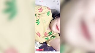 Em là mẹ đơn thân thiếu tiền nuôi con mong các anh giúp đỡ em hứa cho húp ạ