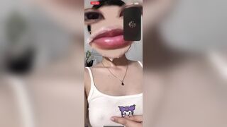 Em gái call với bạn trai