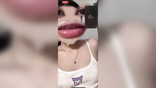Em gái call với bạn trai