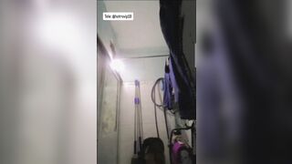Call tắm với bạn trai