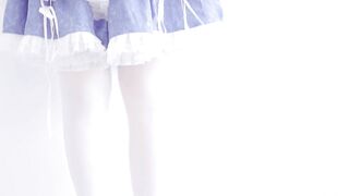 Loli lồn múp thủ dâm