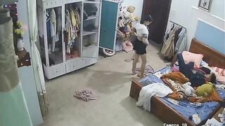Hack cam thằng em giúp con chị lớp 10 thay đồ p3