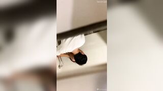 Dẫn người yêu vào WC trung tâm thương mại chịch