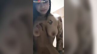 Xăm Full người cho chị khách, Mà Dâm Thủy chảy Ướt hết ghế nứng vl nên djt nhau