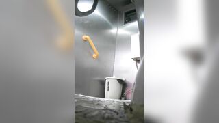 Quay lén trung tâm thương mại TPHCM 2