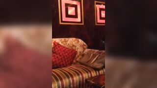 Đi hát karaoke đụ luôn em nhân viên