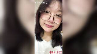 Nữ Sinh THPT kính cận Love 11 siêu xinh vú mới nhú lộ clip