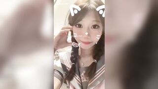 Đằng Sau Sự Cute Ấy Lại Là Một Con Đĩ Dâm Đãng 2