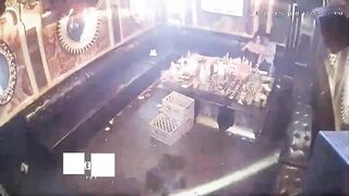 Chịch nhân viên tại quán karaoke hack camera p1